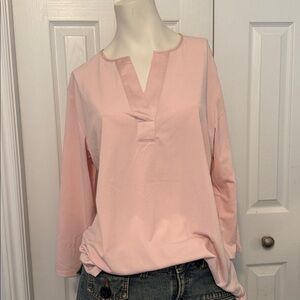 NEW Light Pink Banana Republic Women's Top. Create a bundle and save!